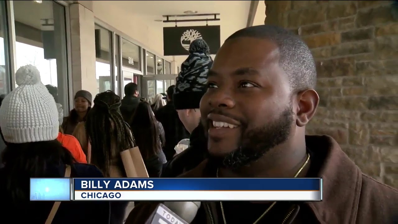 Black Friday shoppers create traffic jam in Pleasant Prairie