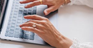 Electronic Advertising Displays