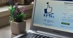 Online Advertising Manager Salary