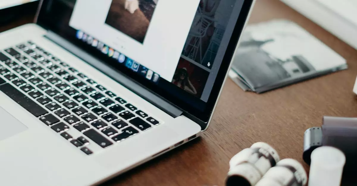 Facebook Commercial Site