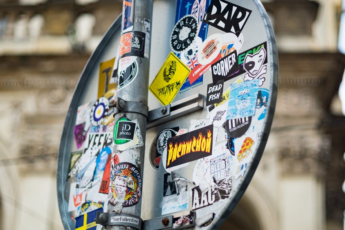 Ads On Social Media Platforms Images Of Happy
