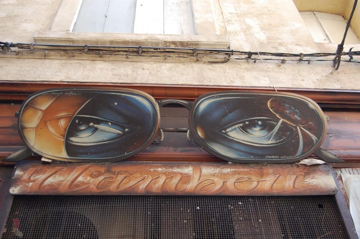 Example Of Service Marketing Triangle