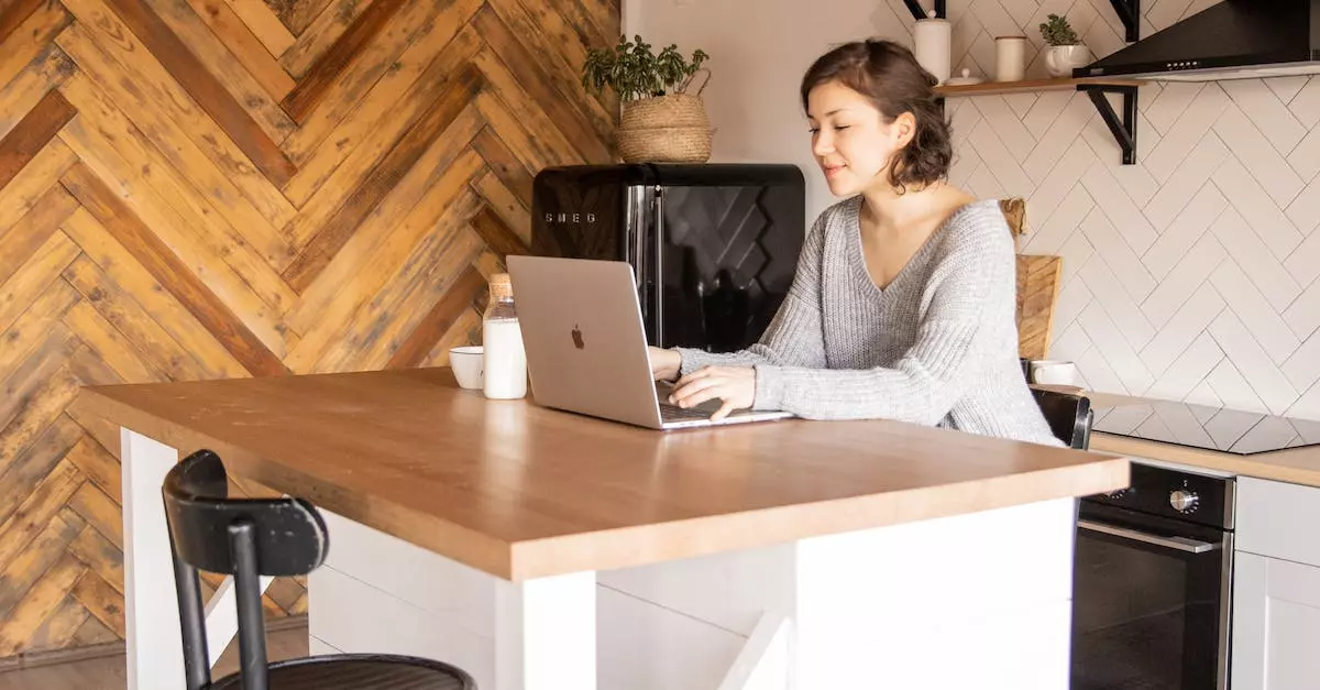 How To Advertise Nationally